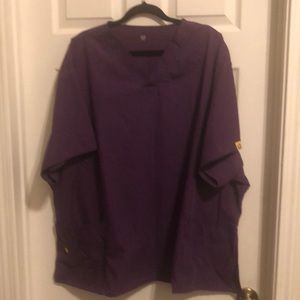 5x Wonder Winks scrub top - purple